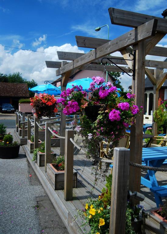 The Railway Inn Westerfield Buitenkant foto